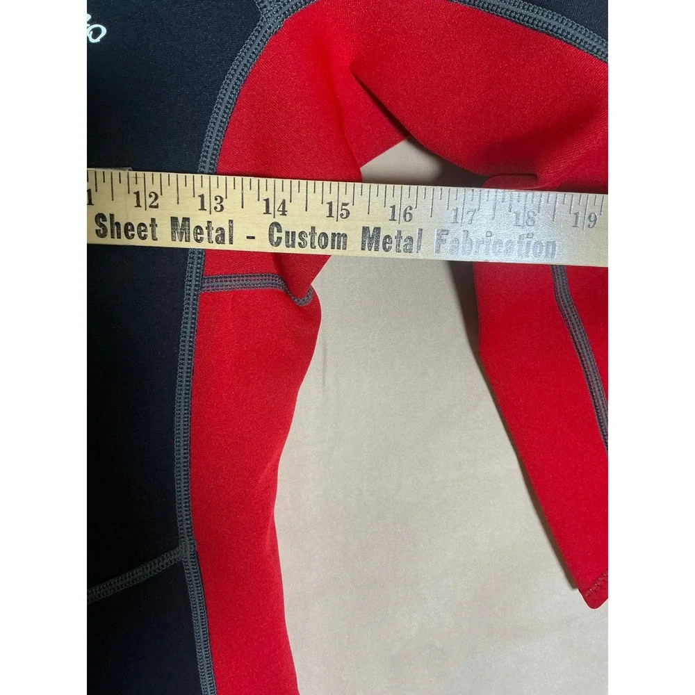 Hevto Wetsuit Youth Size 12 Black Red New 3mm Neoprene Full Body Long Sleeve